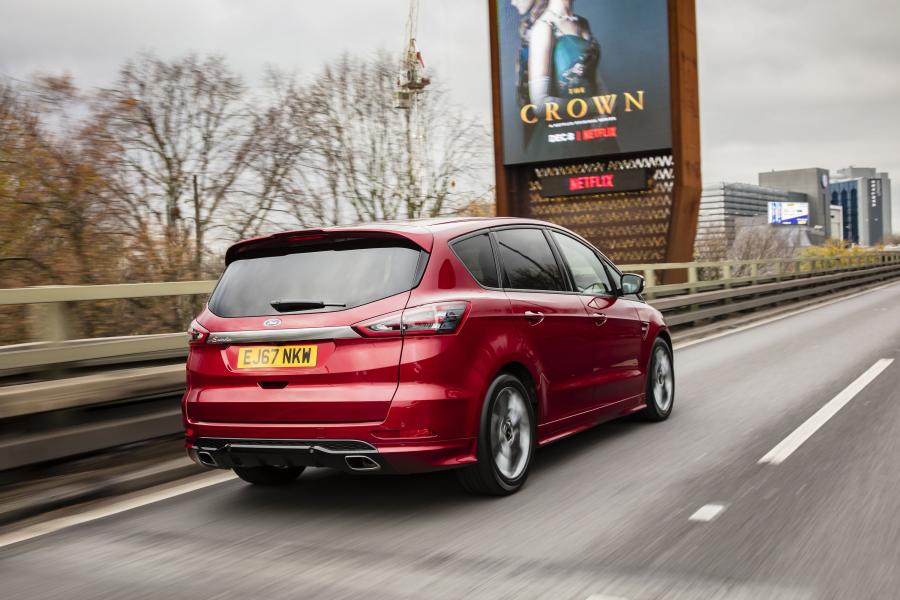  Ford S-Max ST-Line 2017 года  (UK) (фото 3 из 13)